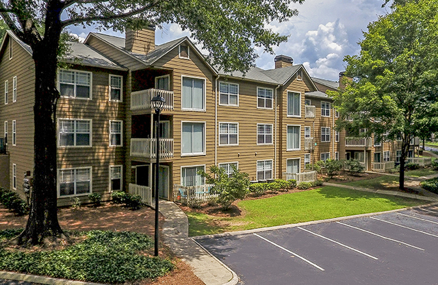 College Park Apartments | Gardenwood Apartments | Gallery